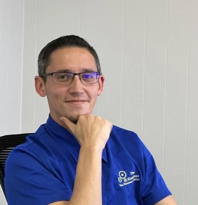 Robert Gonzalez - Head of Marketing & Sales